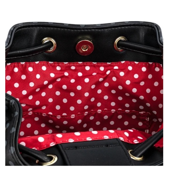 *SOLD* 🌺HP🌺 Loungefly Minnie Mouse Bow Crossbody Bucket Bag - Picture 7 of 7
